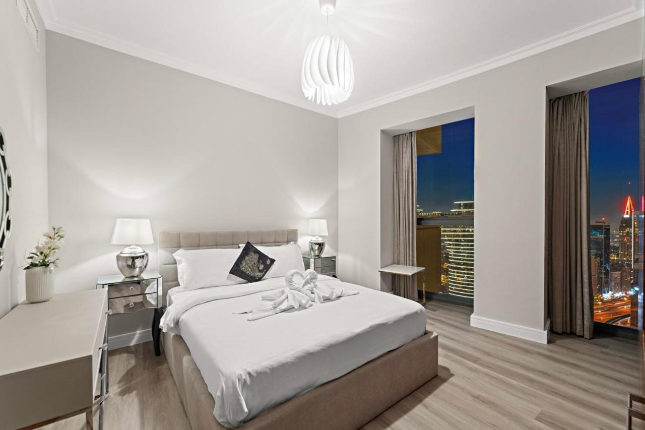 First Class 3Br With Full Burj Khalifa And Fountain View Dubai Exterior photo